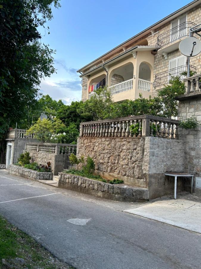 Lazarus Bigova Apartments Tivat Extérieur photo