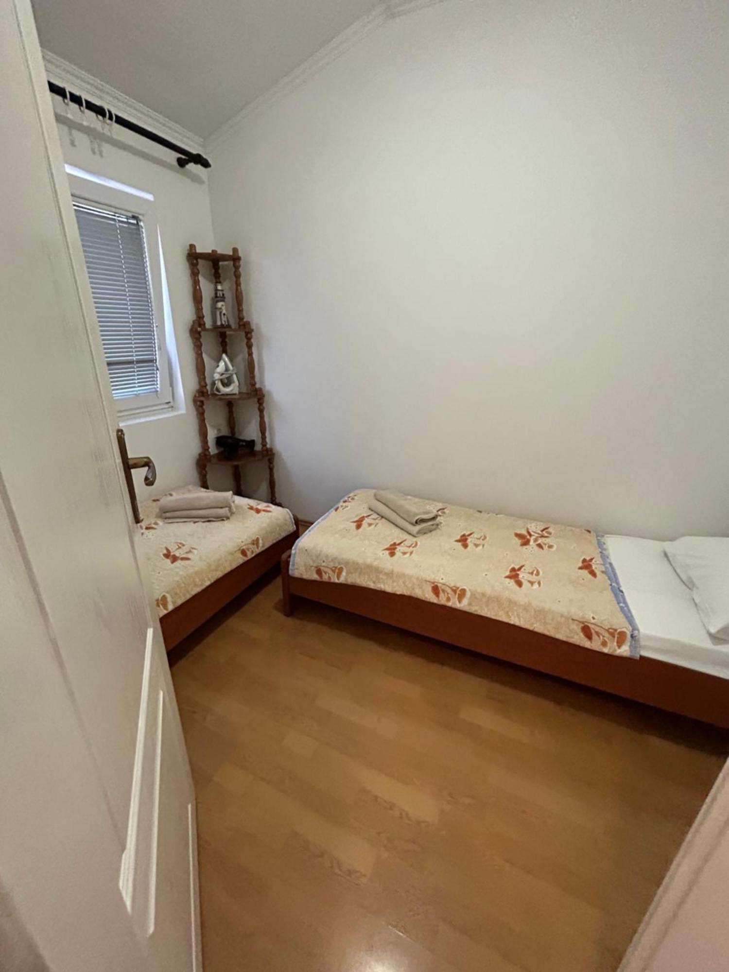 Lazarus Bigova Apartments Tivat Extérieur photo